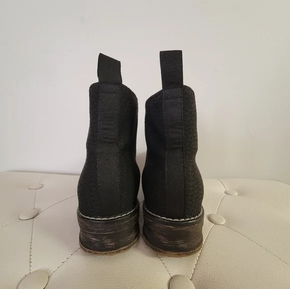 Barcelona Ankle Boot Black Charleston Shoe Co Size 8 - Picture 5 of 9